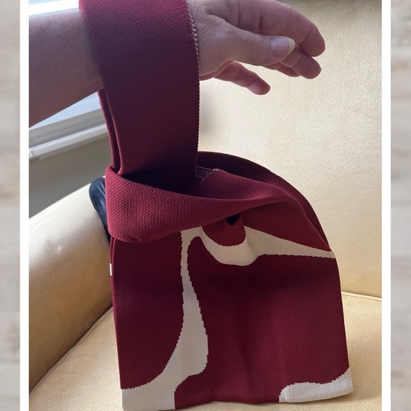 Burgundy-White Abstract, Thick-Knitted Small Wristlet/Mini Tote Bag NWT - Picture 6 of 13